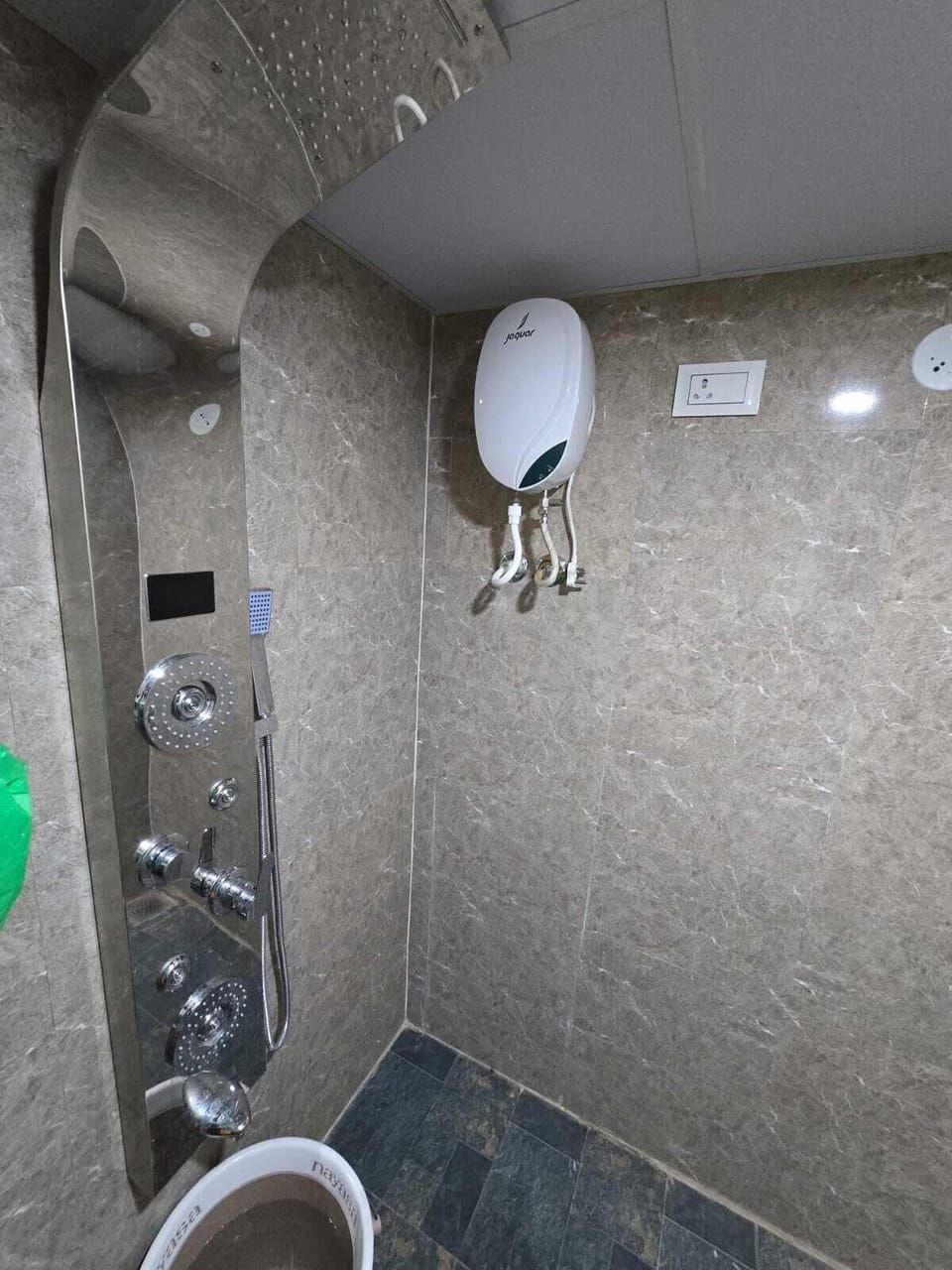 Luxury Room, Mountain View | Bathroom | Free toiletries, towels, soap, shampoo