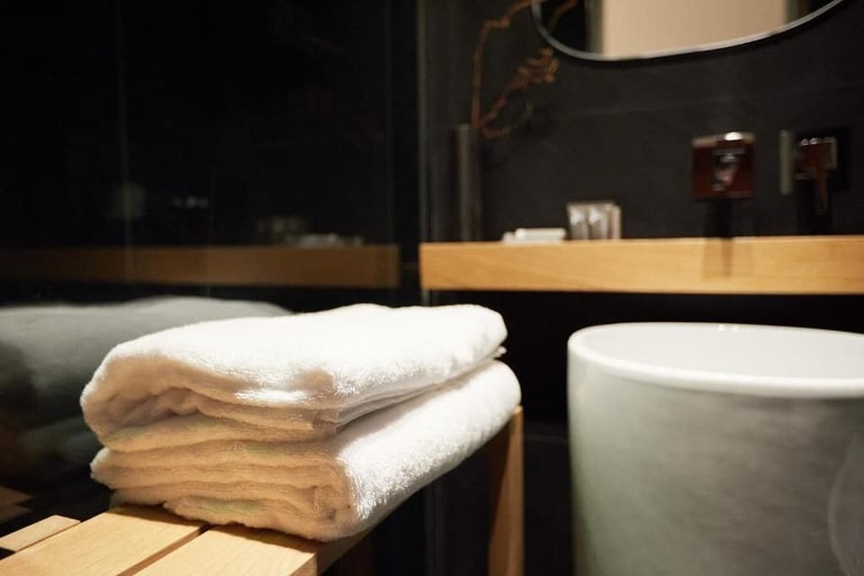 Classic Double Room, Balcony, Garden View | Bathroom | Combined shower/tub, free toiletries, hair dryer, bidet