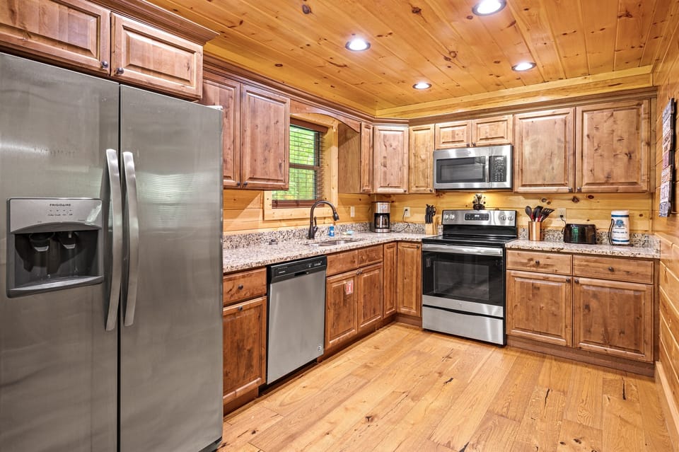 Full Kitchen