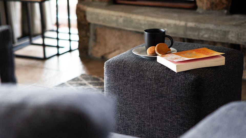 Apartment lounge