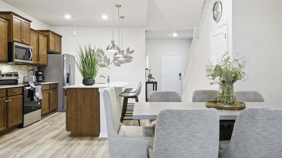 The dining room perfectly integrates with the rest of the house.
