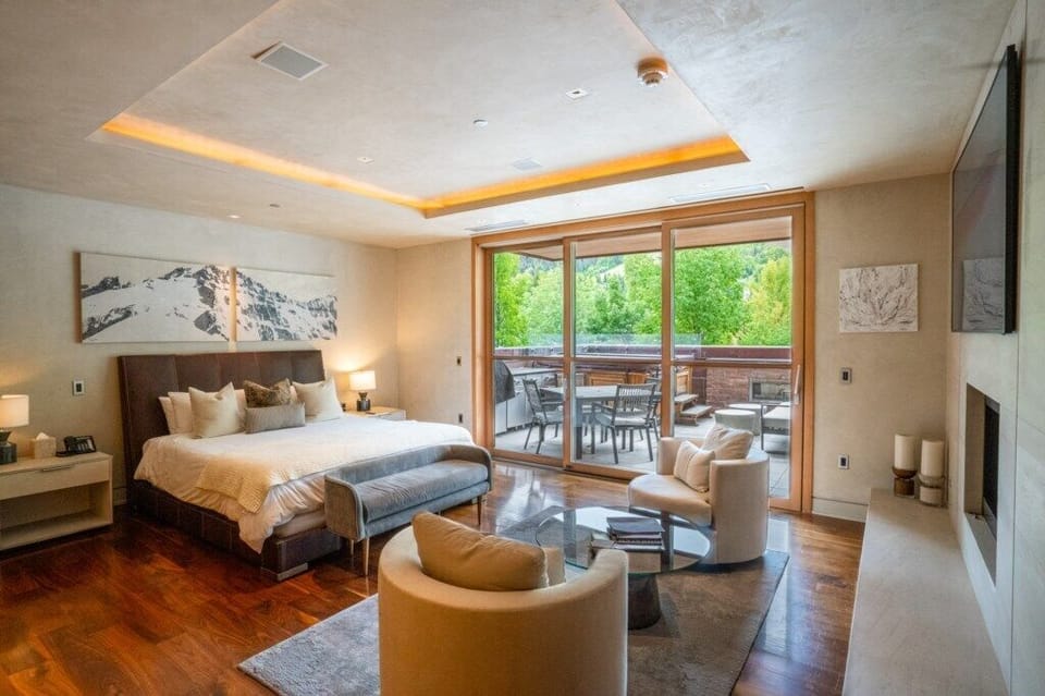 Primary Suite 1