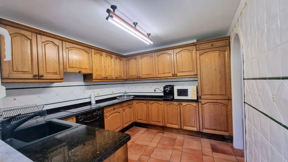 Kitchen or kitchenette,Communal kitchen