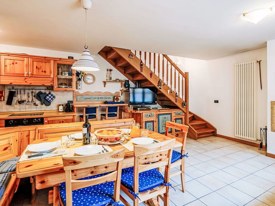 Furniture, Table, Building, Wood, Countertop, Kitchen, Interior Design, Shelf, Flooring, Couch