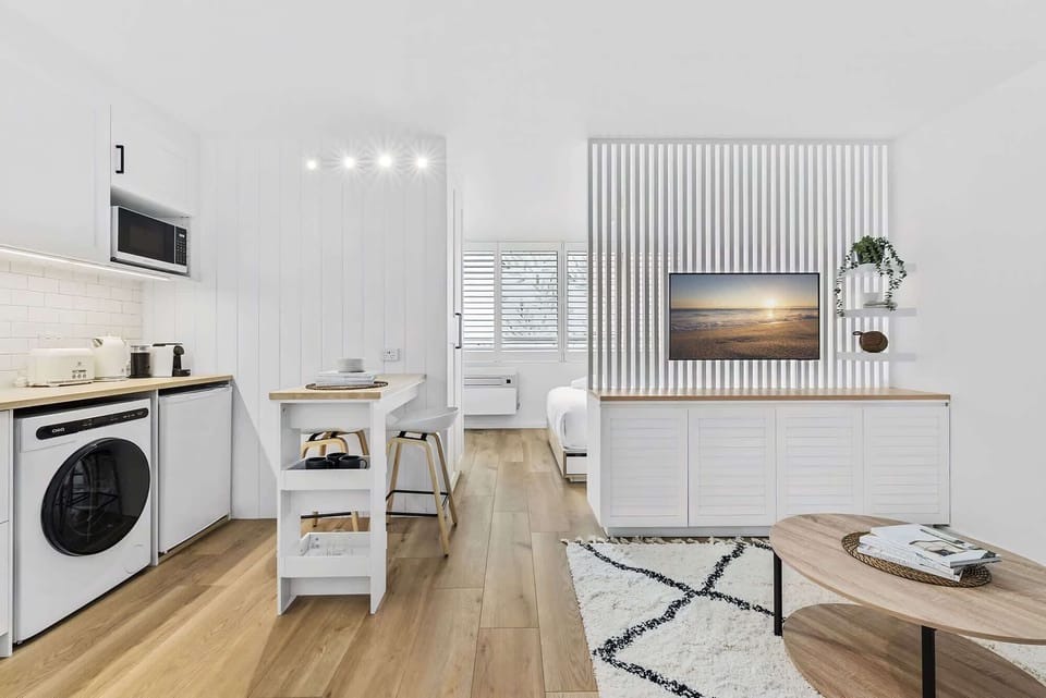 Kitchen/Dining Area/Living Area