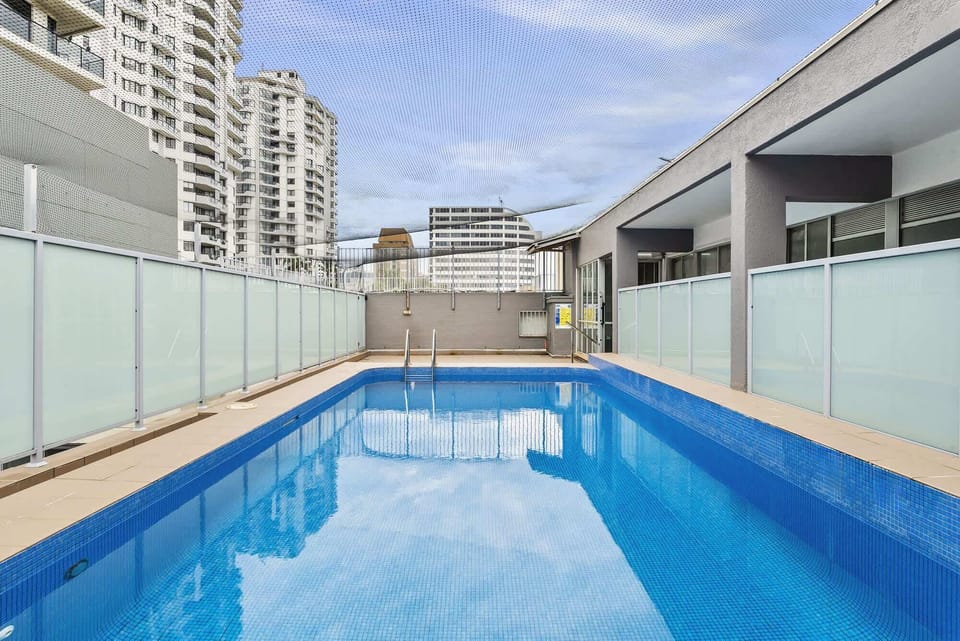 Communal Area - Rooftop Pool