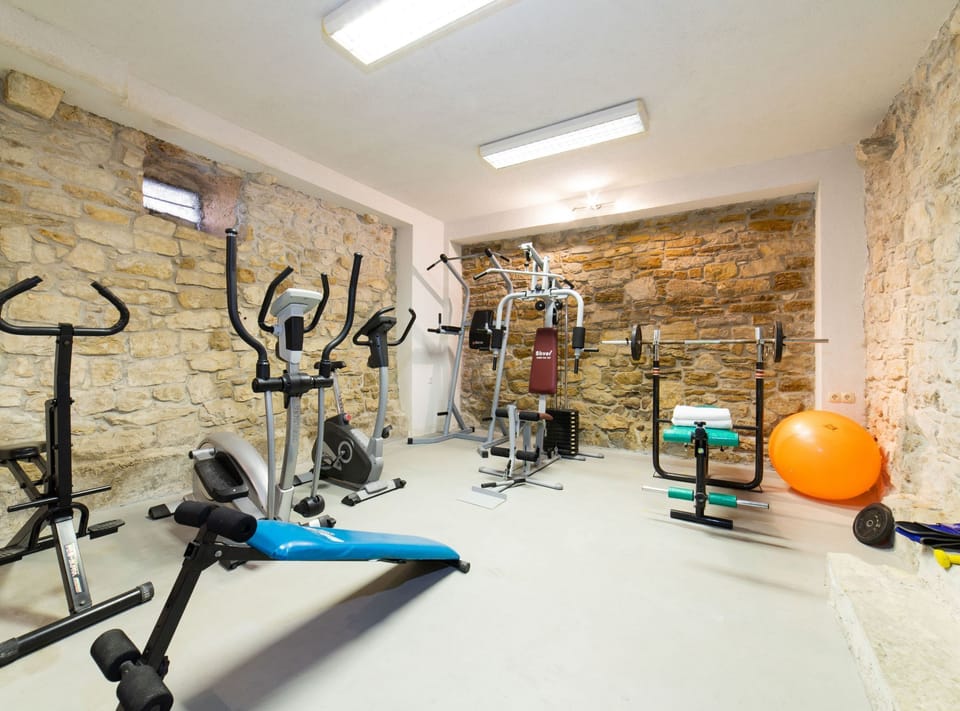 Villa (Four Bedroom Villa) | Gym
