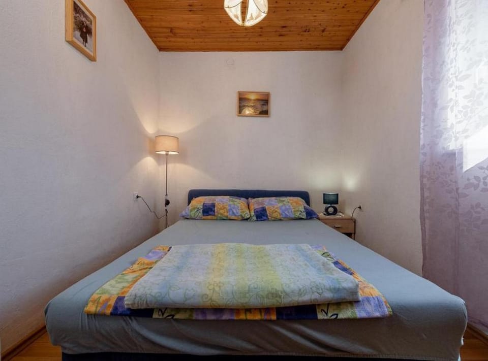House (Three Bedroom Holiday Home) | 3 bedrooms, free WiFi