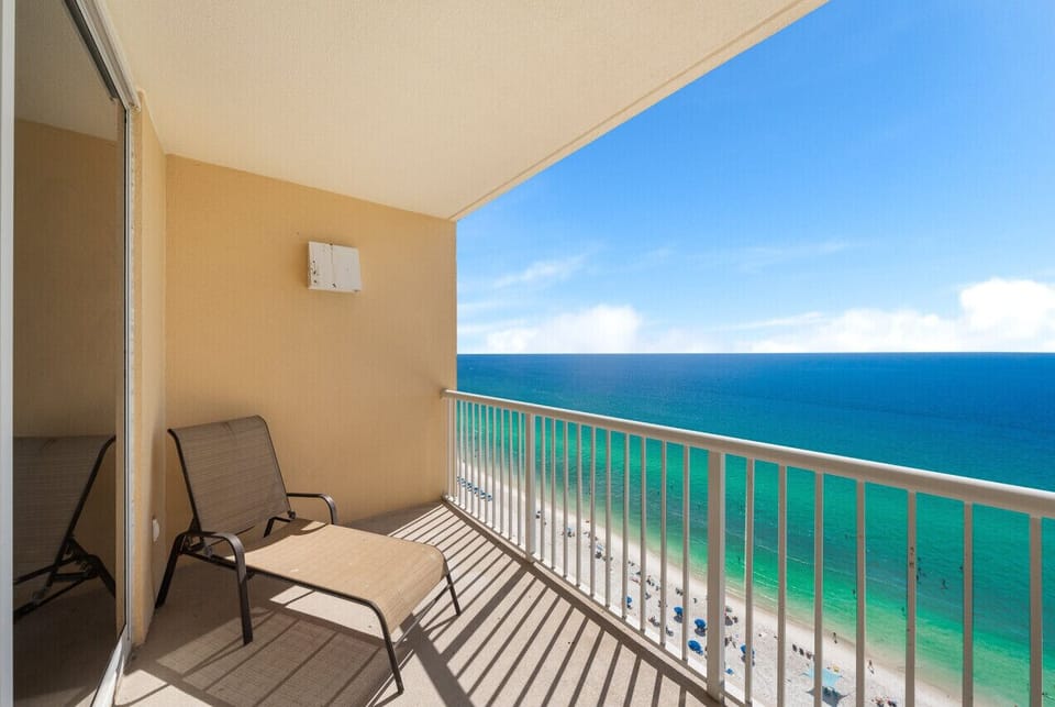 Balcony Views!