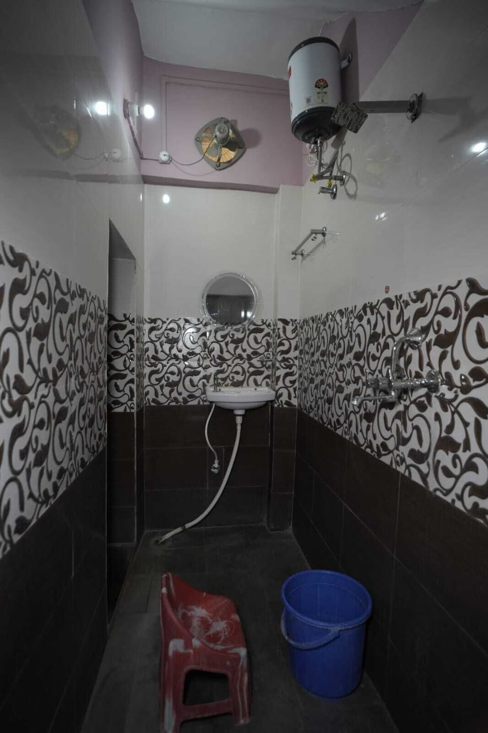 Standard Room | Bathroom