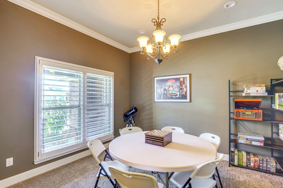 House (4 Bedrooms) | Interior