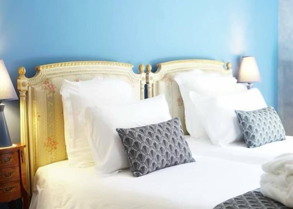 Comfort Quadruple Room, Park View | Free WiFi, bed sheets