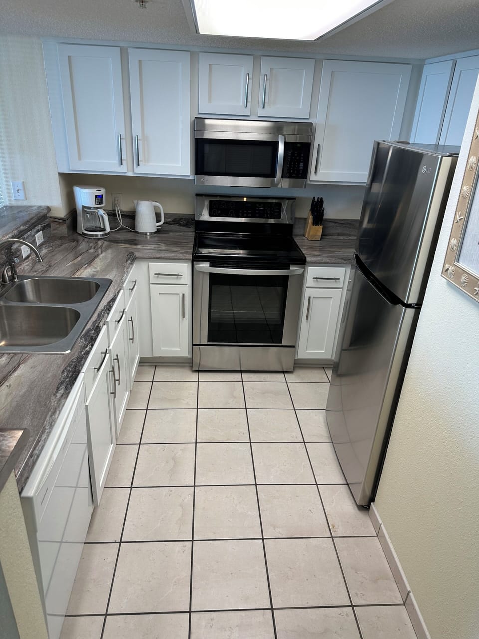 Kitchen fully equipped