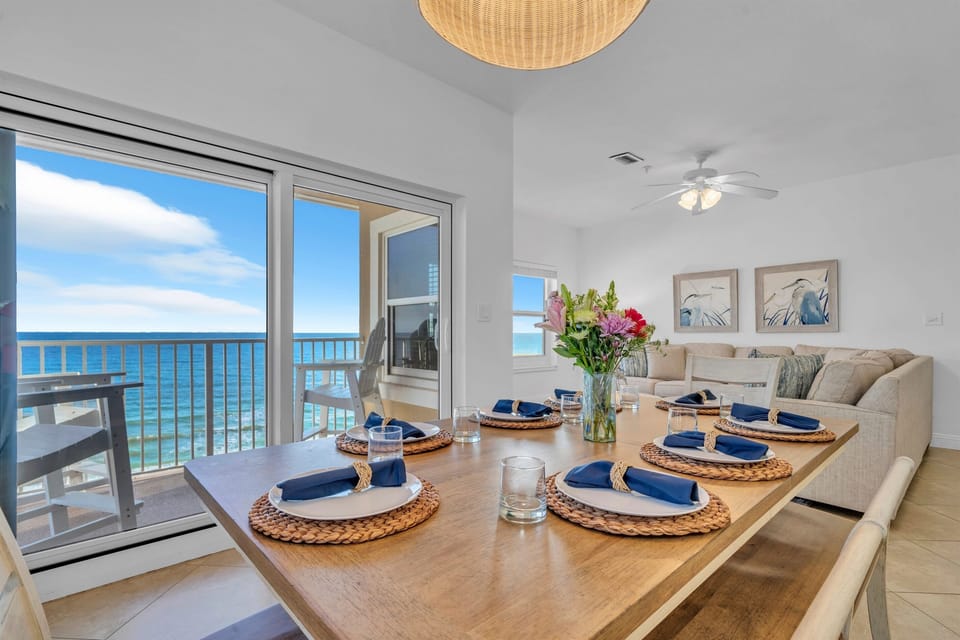 Gulf Front Dining - Seating for 8 at the Dining Table and 6 at the adjacent Counter Height Bar in the Kitchen! 