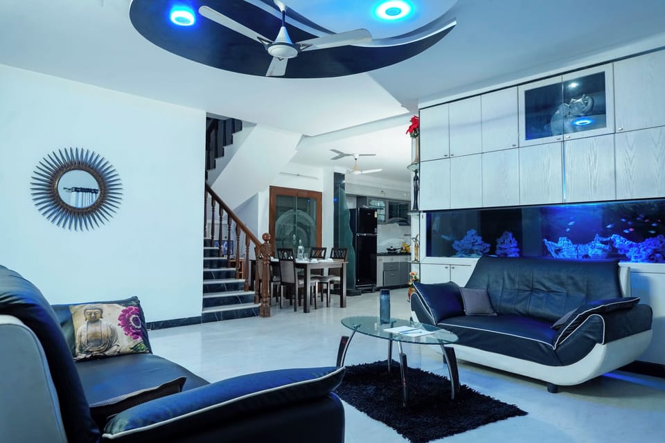 Villa | Living area | Flat-screen TV
