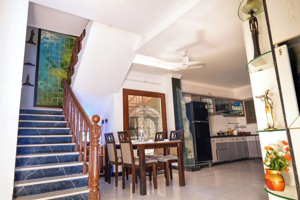 Villa | In-room dining