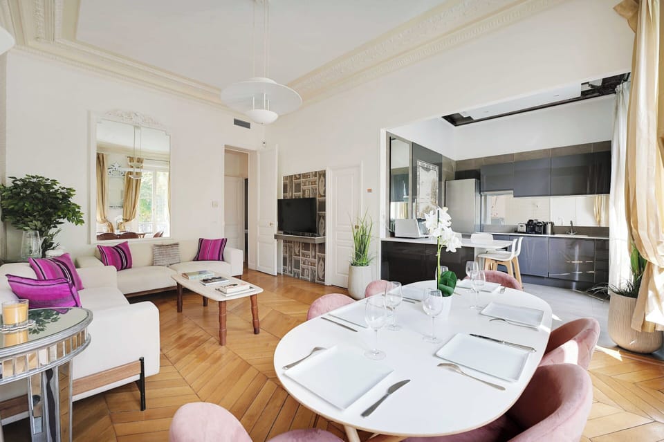 Apartment | Living area