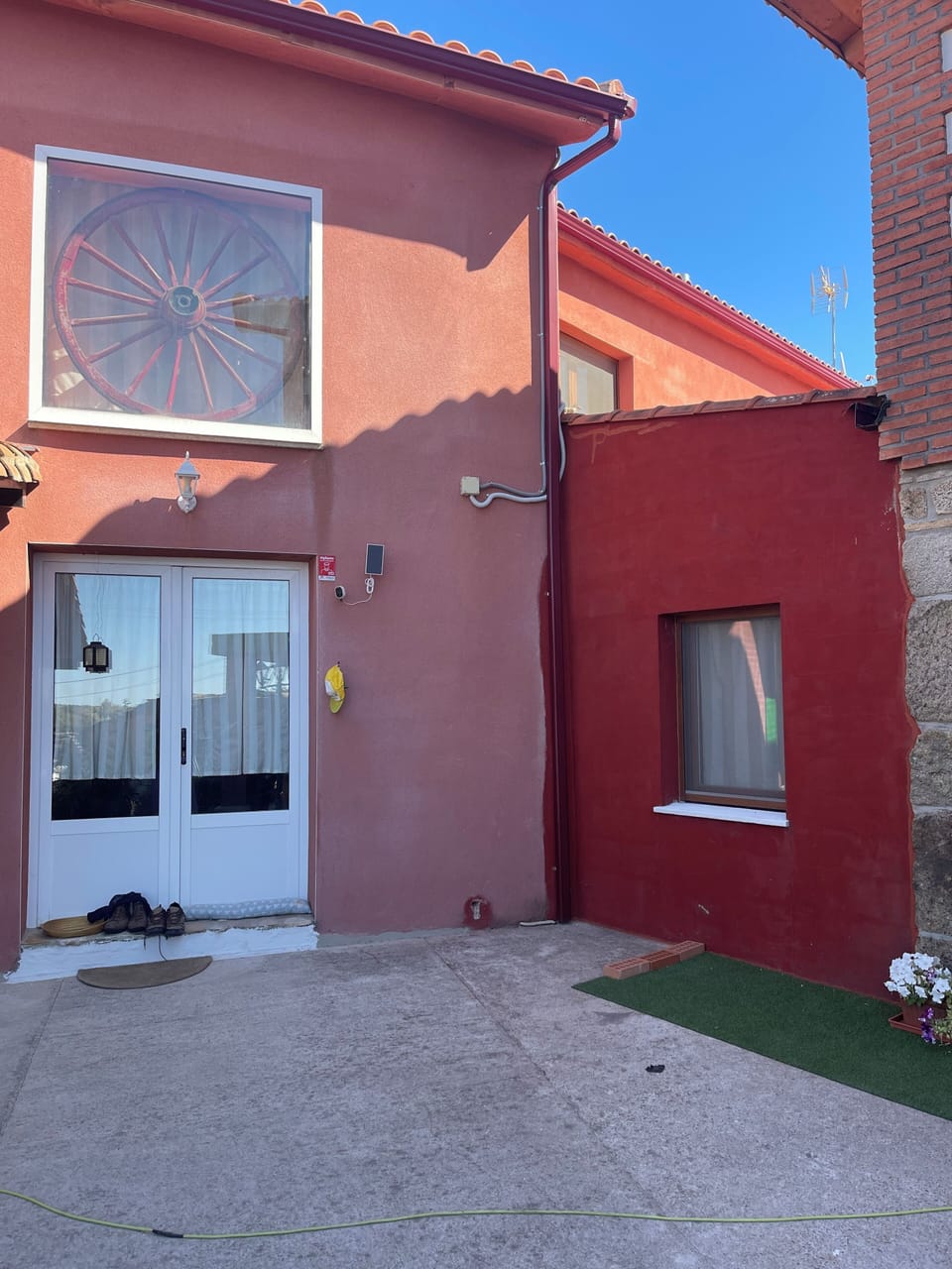 Exterior casa jardín