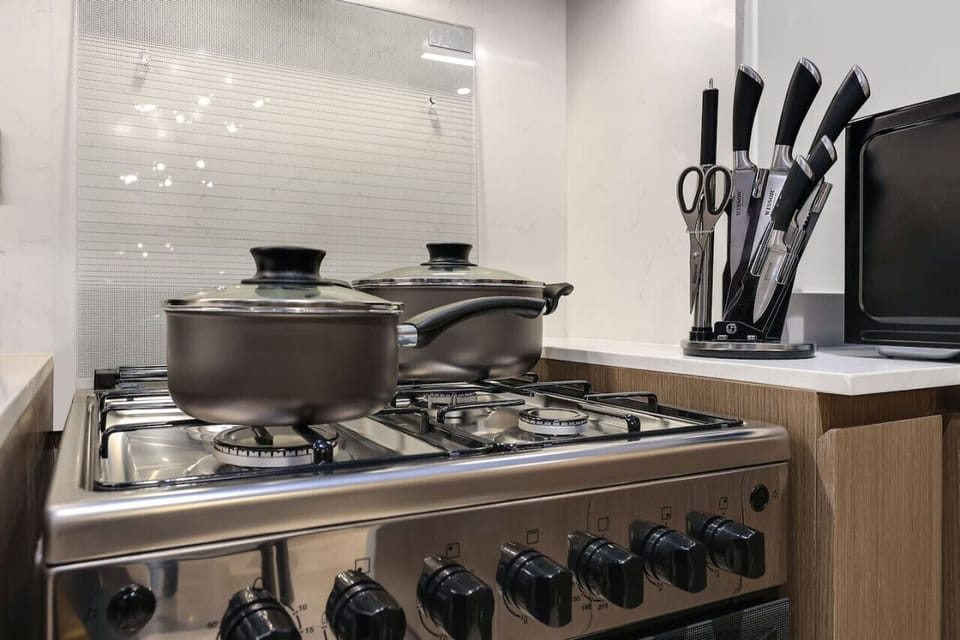 Chef`s Kitchen: Cook up a storm with modern appliances and sleek design! Enjoy culinary adventures!