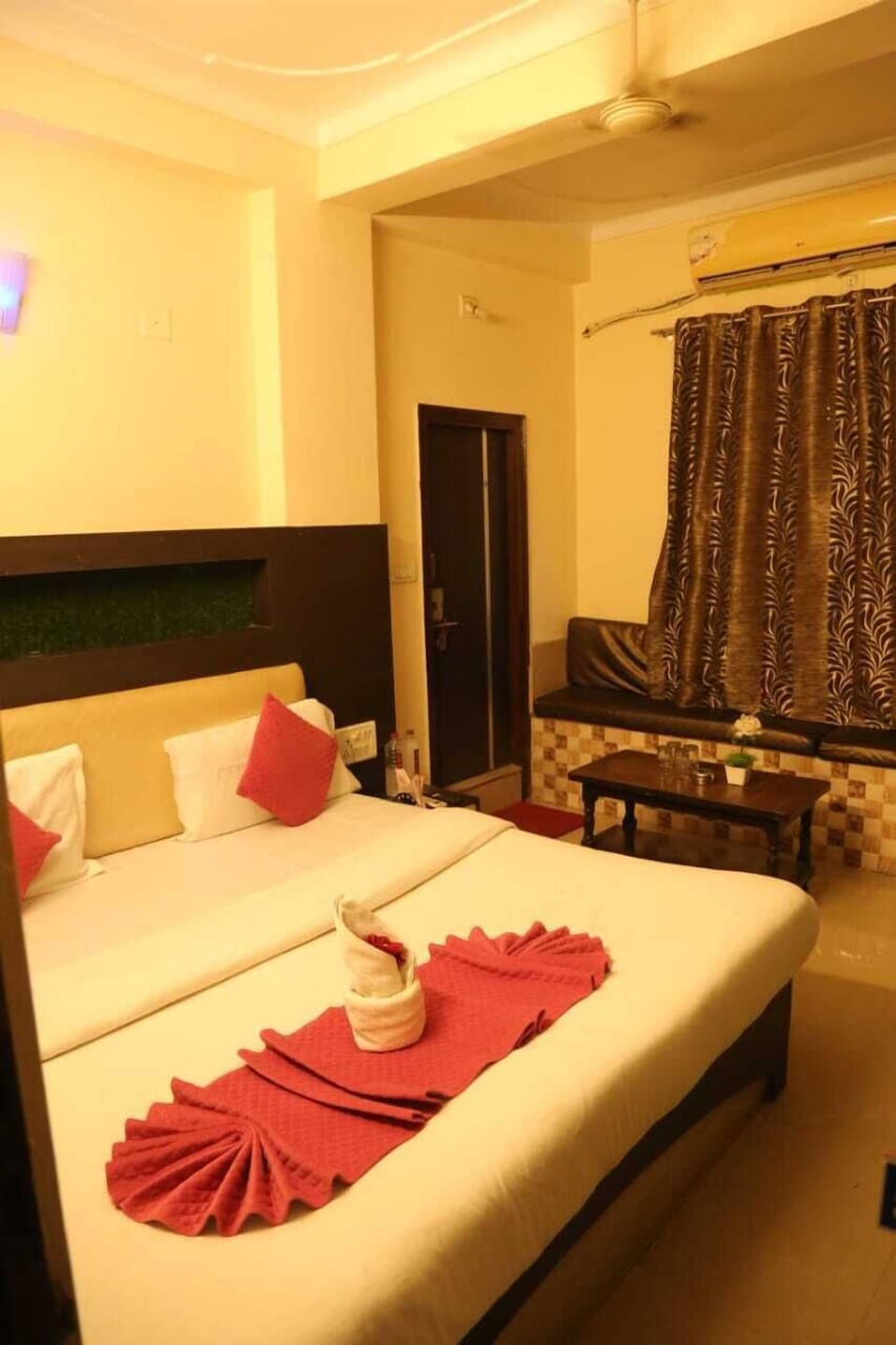 Basic Double Room, City View | Desk, laptop workspace, free WiFi, bed sheets
