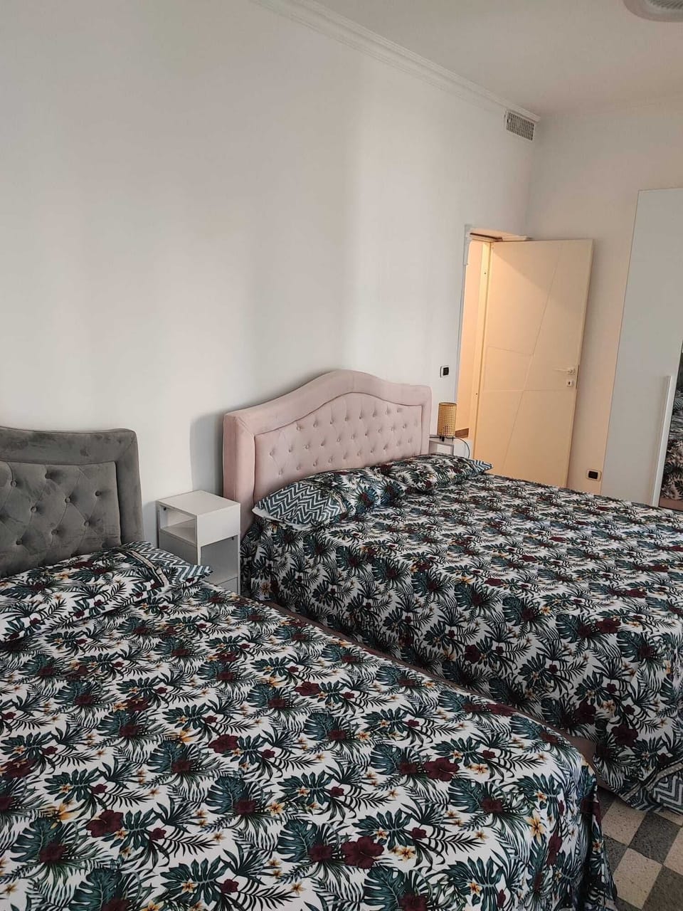 Quadruple Room | Iron/ironing board, WiFi (free)