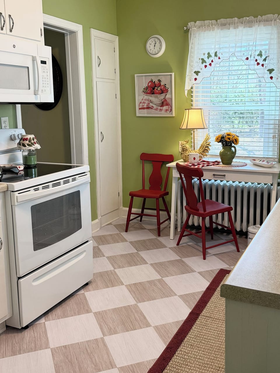 Full Kitchen