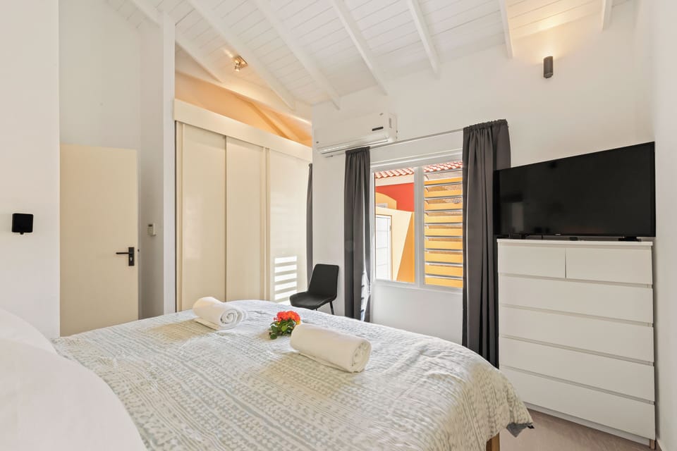 Bedroom (1)