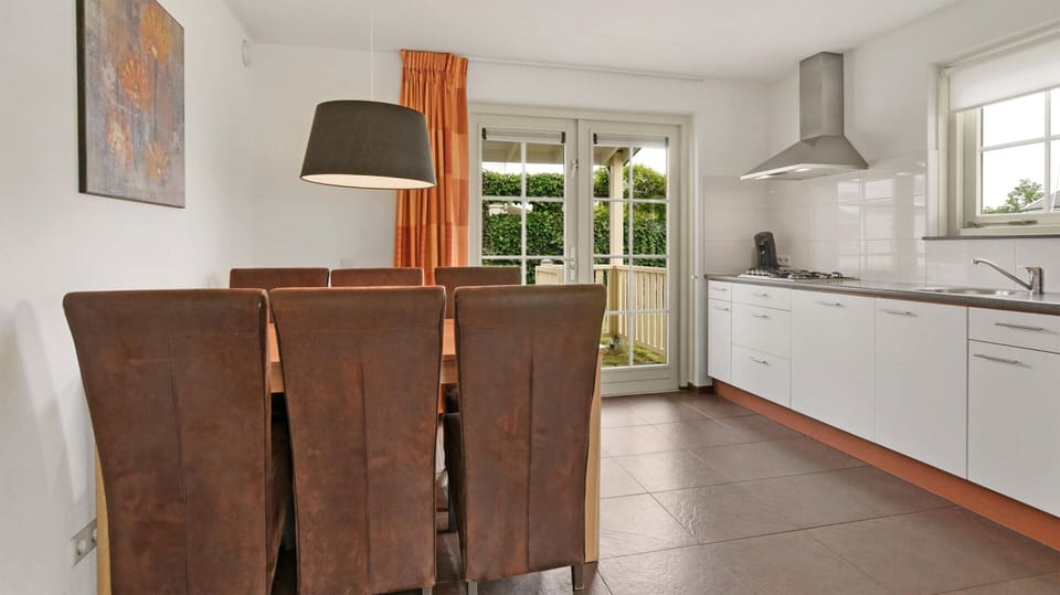 House | Private kitchen | Highchair