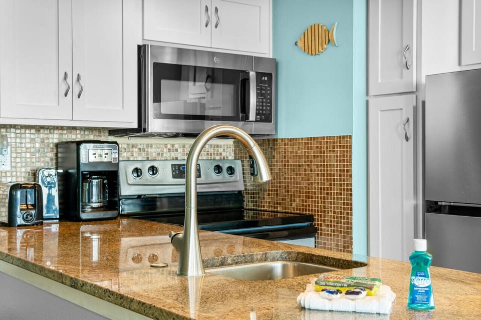 Well Equipped Kitchen!