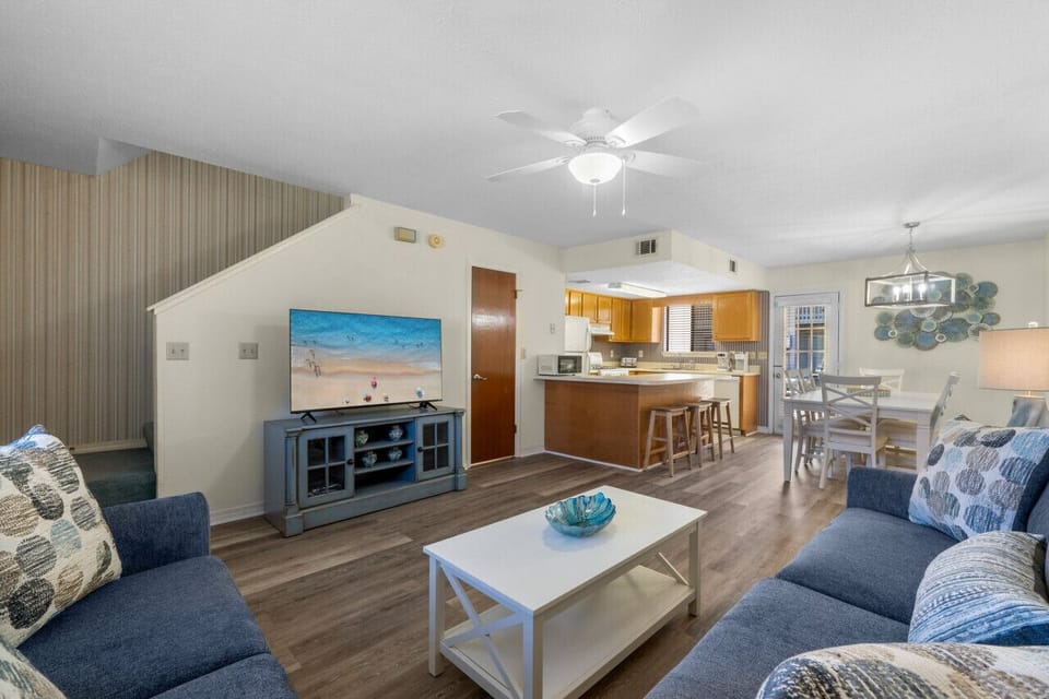 Family and Friends Living Area!