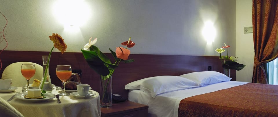 In-room safe, free WiFi