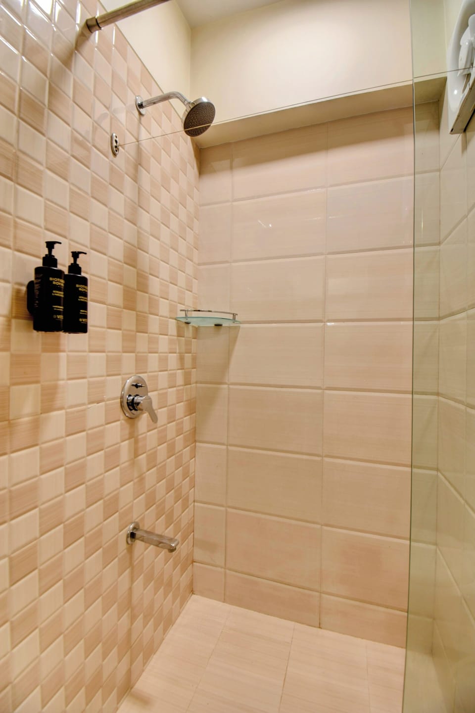 Shower, free toiletries, slippers, towels
