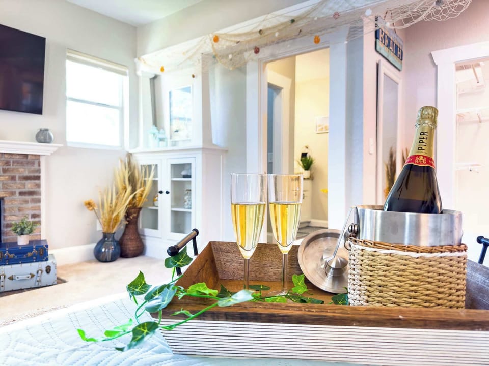 Private ensuite bathroom and Smart TV