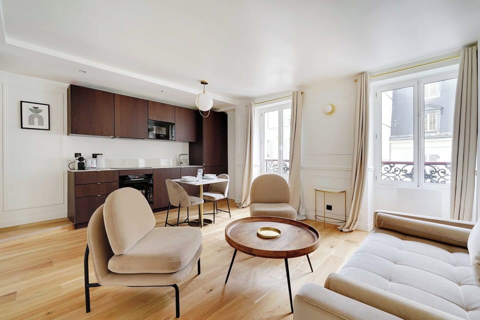 Apartment | Dining