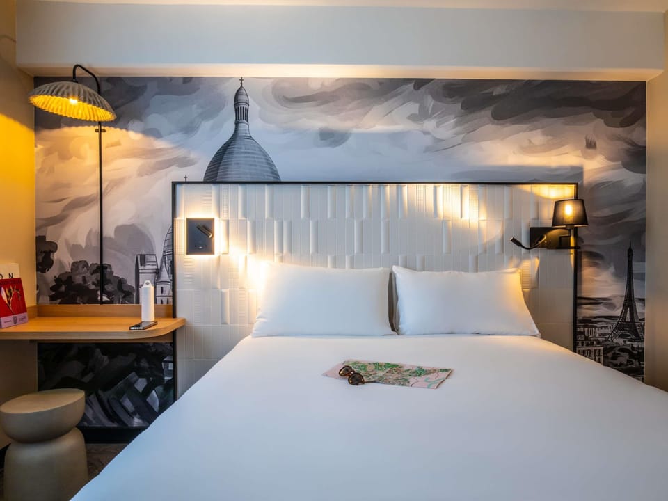 Standard Room, 1 Double Bed | Soundproofing, free WiFi