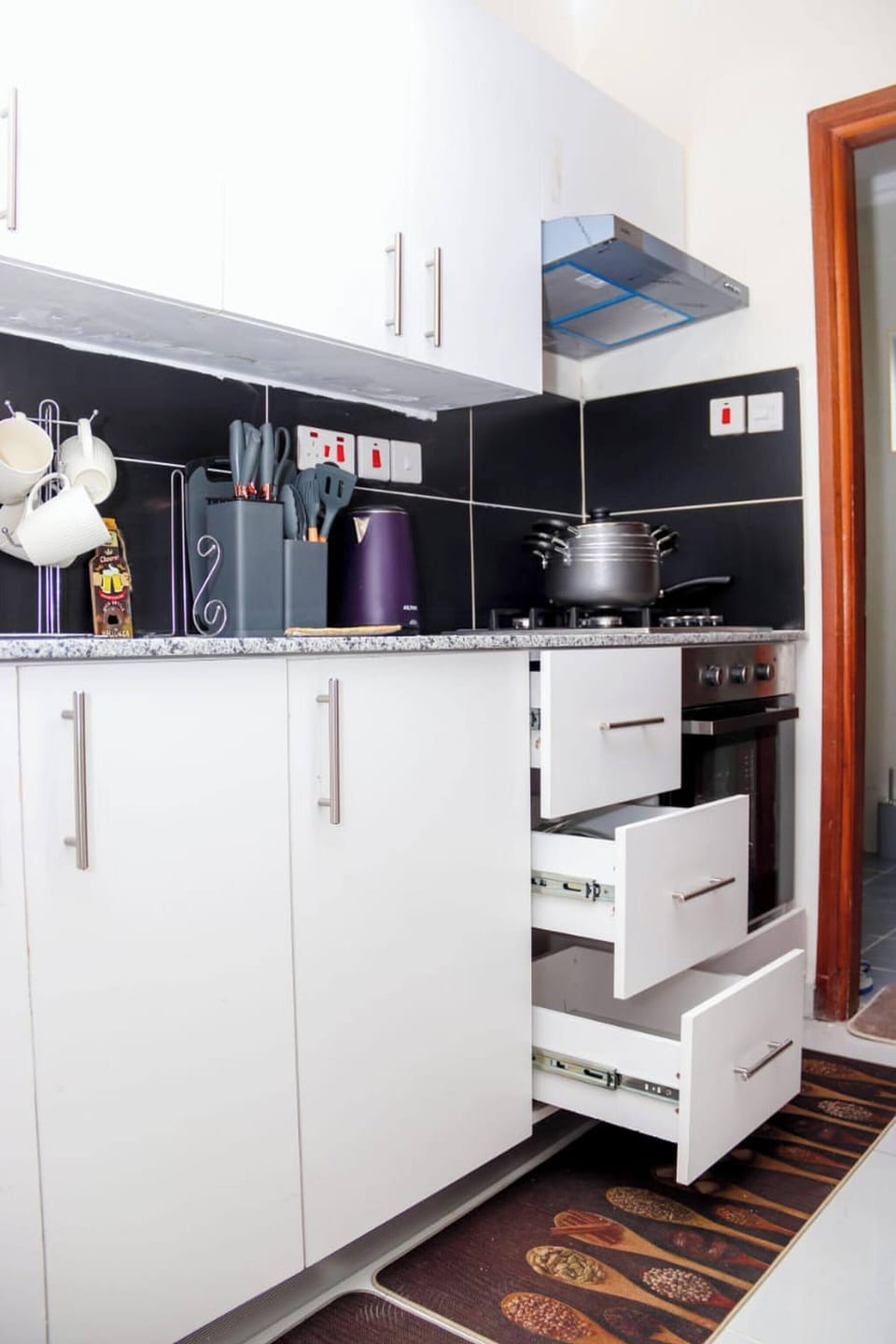 Apartment, 1 Bedroom, Balcony, Garden View | Interior