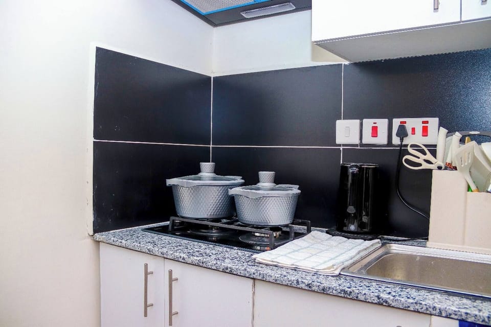 Apartment, 1 Bedroom, Garden View | Interior