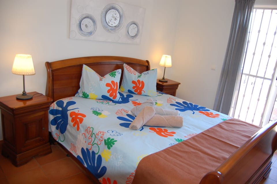 Schlafzimmer 1