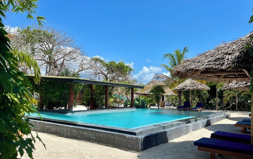 Infinity pool