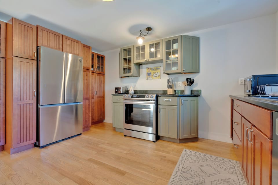 Fully equipped, modern kitchen  