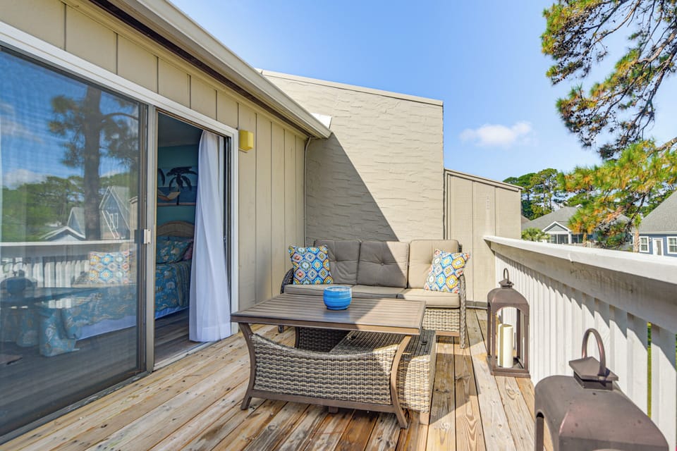 Private Balcony | Outdoor Seating & Dining