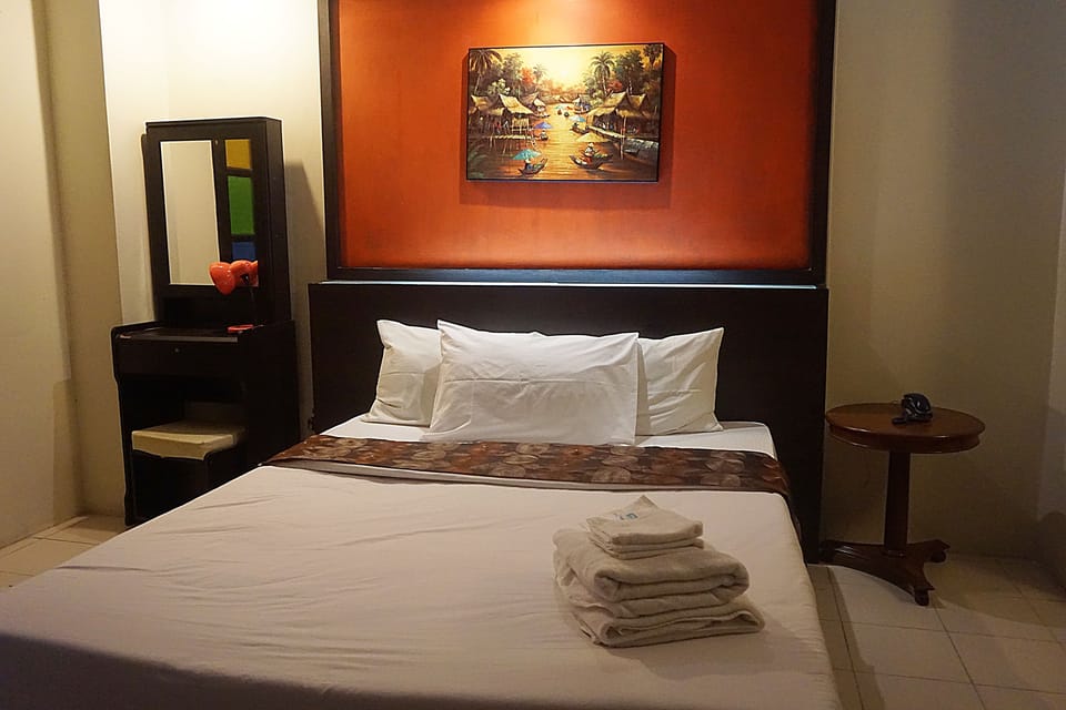 Rollaway beds, free WiFi, bed sheets