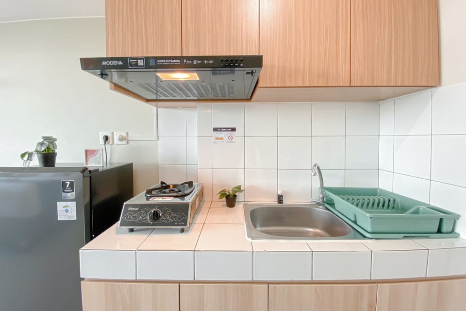 Deluxe Studio | Private kitchen | Fridge, stovetop, rice cooker
