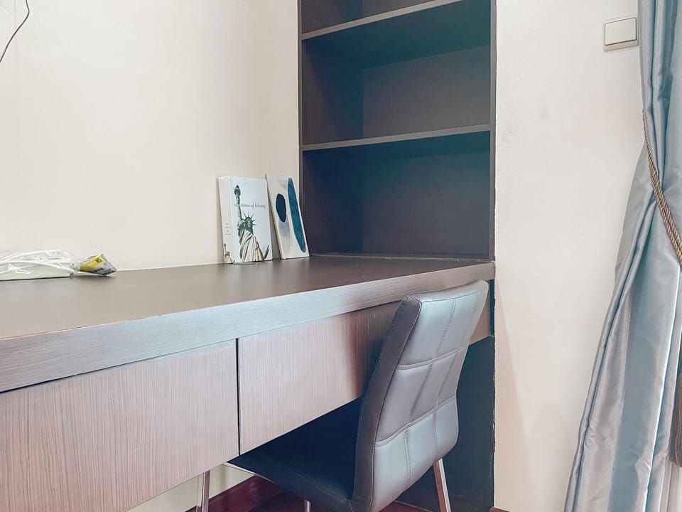 Deluxe Apartment | 3 bedrooms, desk