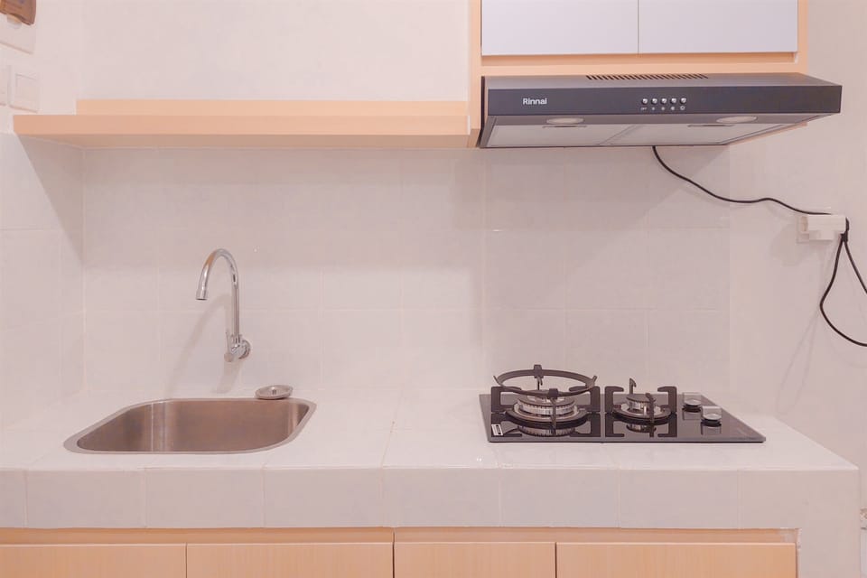 Deluxe Studio | Private kitchen | Mini-fridge, stovetop, rice cooker