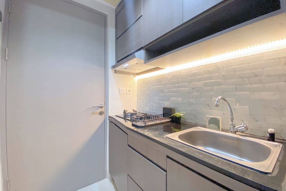 Deluxe Studio | Private kitchen | Fridge, stovetop, rice cooker
