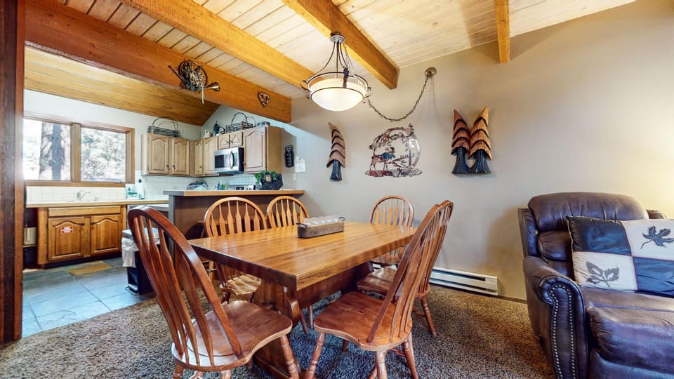 Condo, 3 Bedrooms | Dining
