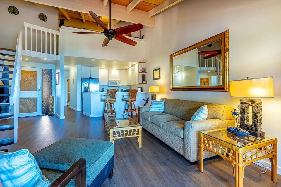 Condo, 2 Bedrooms | Living area | Smart TV