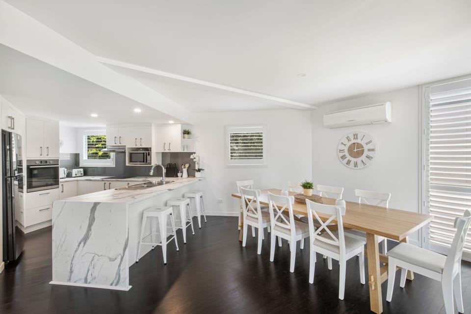 Family House, Balcony, Ocean View | Private kitchen | Full-size fridge, microwave, oven, stovetop