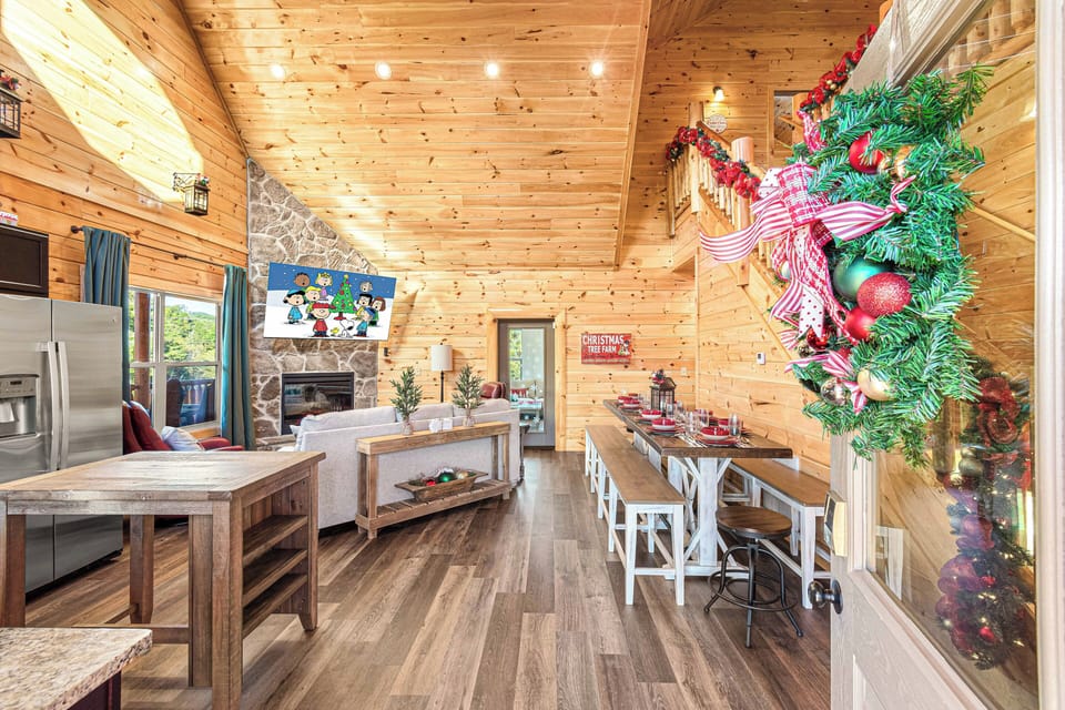 Flat-screen TV, fireplace